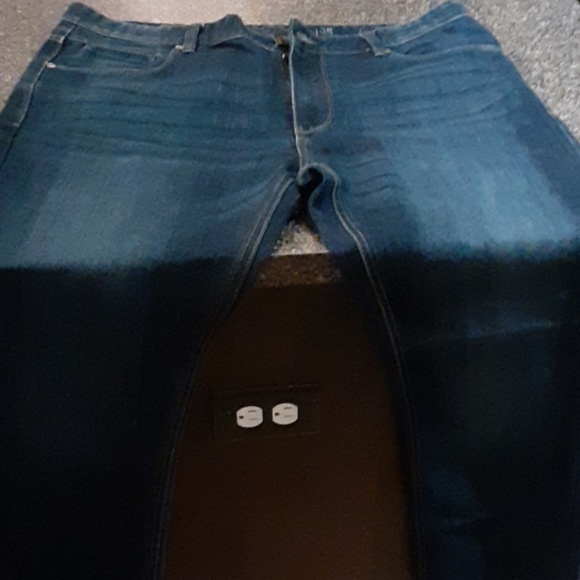 Jeans - Picture 7 of 8